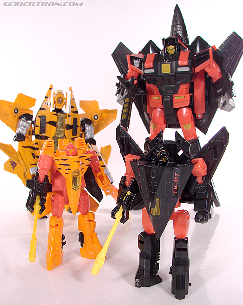 Transformers Universe - Classics 2.0 Skyfall (Image #152 of 153)