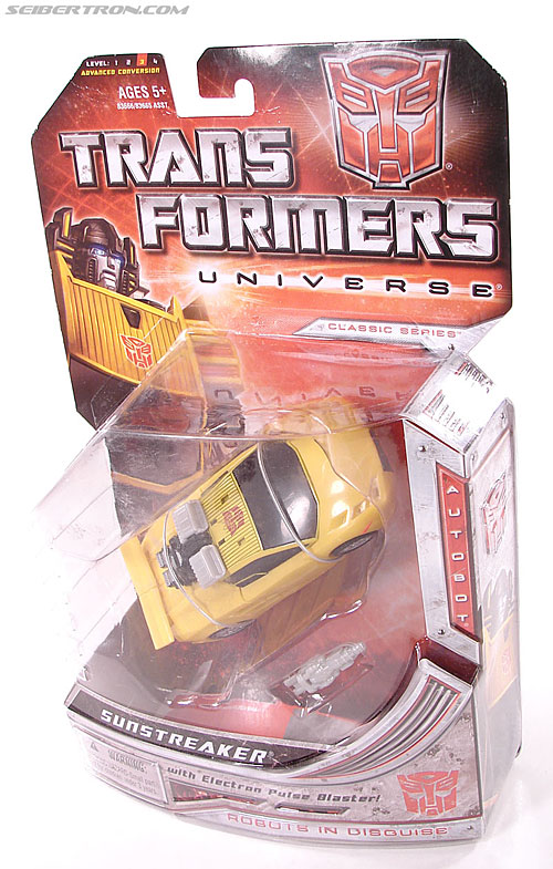 Transformers Universe - Classics 2.0 Sunstreaker (Image #17 of 140)