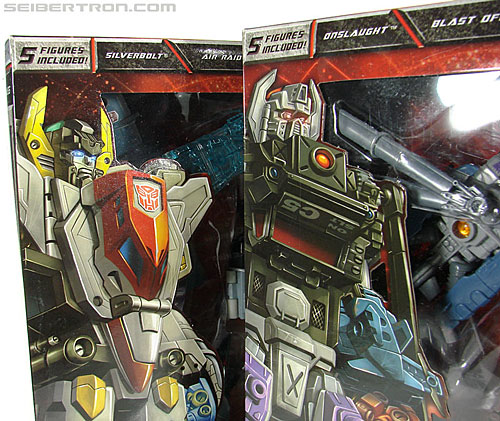 Transformers Universe - Classics 2.0 Superion (Image #32 of 139)