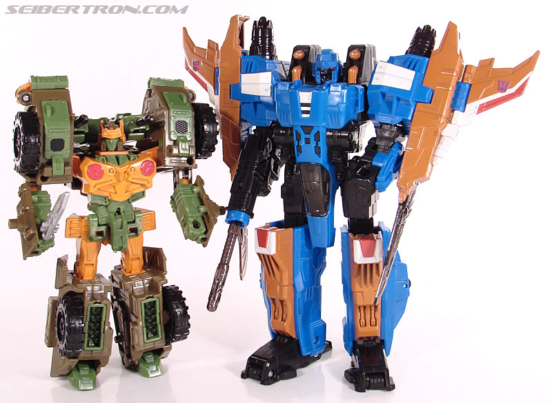 Transformers Universe - Classics 2.0 Roadbuster (Image #73 of 89)