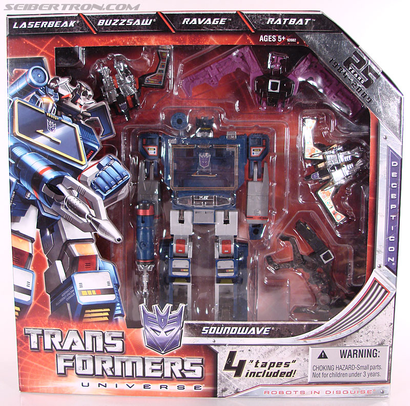 Transformers Universe - Classics 2.0 Soundwave (Reissue) (Image #1 of 114)