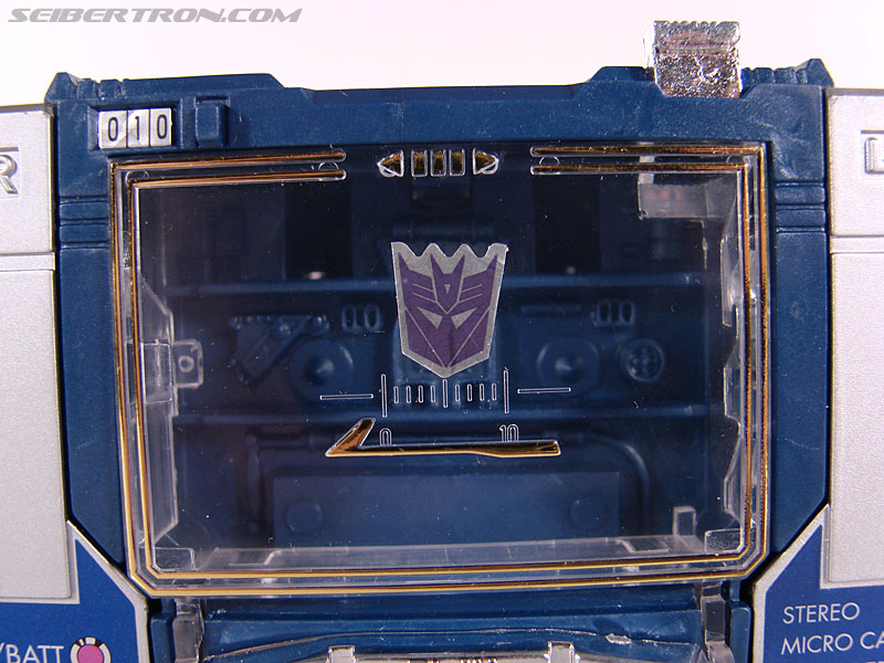 Transformers Universe - Classics 2.0 Soundwave (Reissue) (Image #30 of 114)