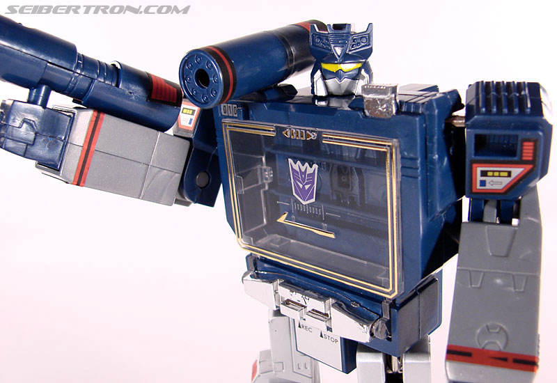 Transformers Universe - Classics 2.0 Soundwave (Reissue) (Image #83 of 114)