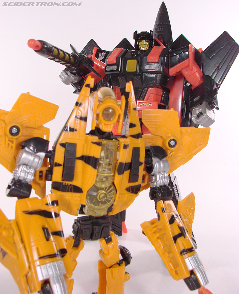 Transformers Universe - Classics 2.0 Skyfall (Image #148 of 153)
