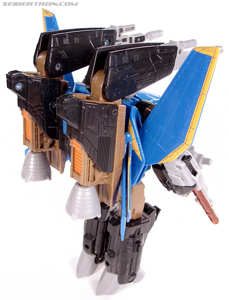 Transformers Universe - Classics 2.0 Tread Bolt (Image #110 of 174)