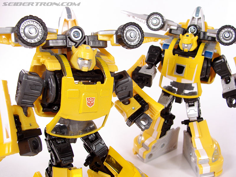 Transformers Prime: First Edition Bumblebee Toy Gallery (Image #130 of 130)