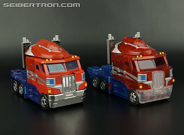 Transformers Henkei Crystal Optimus Prime (Convoy Clear Version (Crystal Convoy)) (Image #31 of 128)