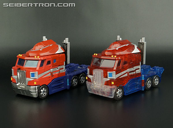 Transformers Henkei Crystal Optimus Prime (Convoy Clear Version (Crystal Convoy)) (Image #36 of 128)