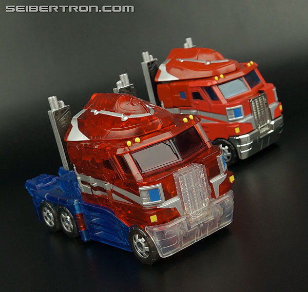 Transformers Henkei Crystal Optimus Prime (Convoy Clear Version (Crystal Convoy)) (Image #37 of 128)