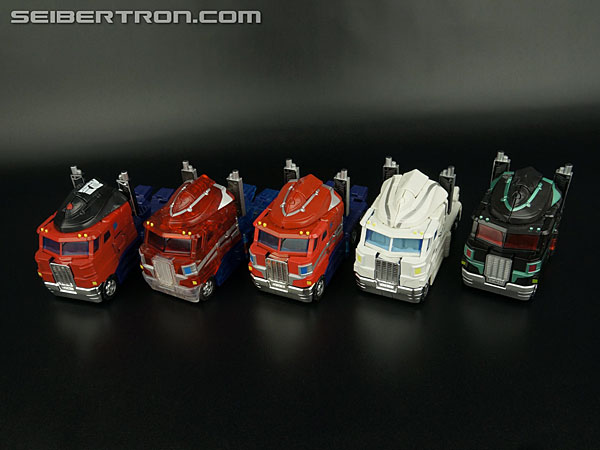 Transformers Henkei Crystal Optimus Prime (Convoy Clear Version (Crystal Convoy)) (Image #50 of 128)