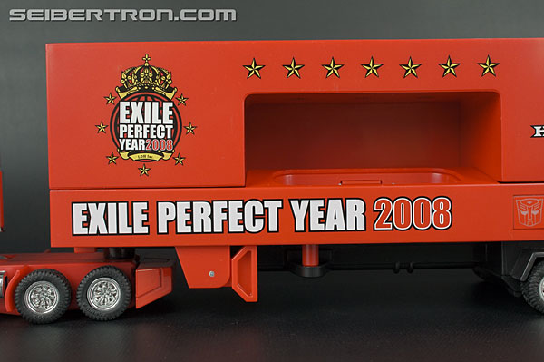 Transformers Music Label Exile Perfect Year 2008 Convoy iPod Docking Bay (Image #40 of 170)