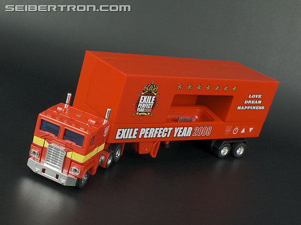 Transformers Music Label Exile Perfect Year 2008 Convoy iPod Docking Bay (Image #43 of 170)