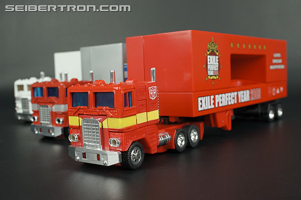Transformers Music Label Exile Perfect Year 2008 Convoy iPod Docking Bay (Image #76 of 170)