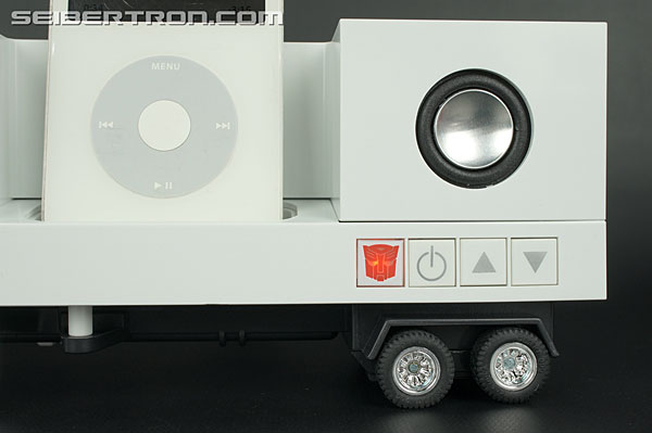 Transformers Music Label Convoy iPod Docking Bay (Image #72 of 190)