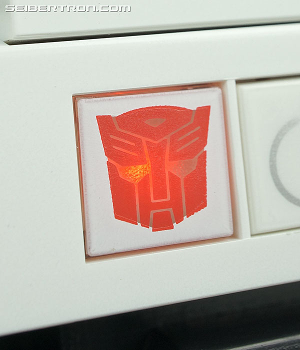 Transformers Music Label Convoy iPod Docking Bay (Image #75 of 190)