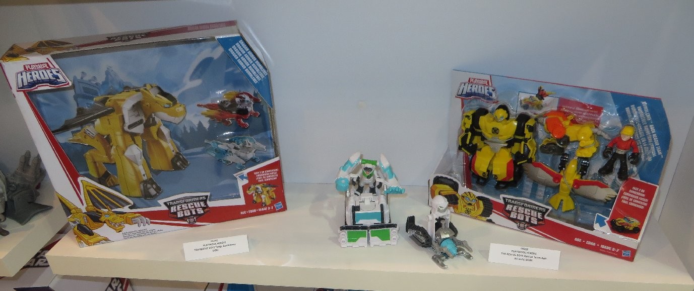 Transformers News: Pictures from the 2017 Australia Toy Fair with Transformers The Last Knight, RID and Titans Return