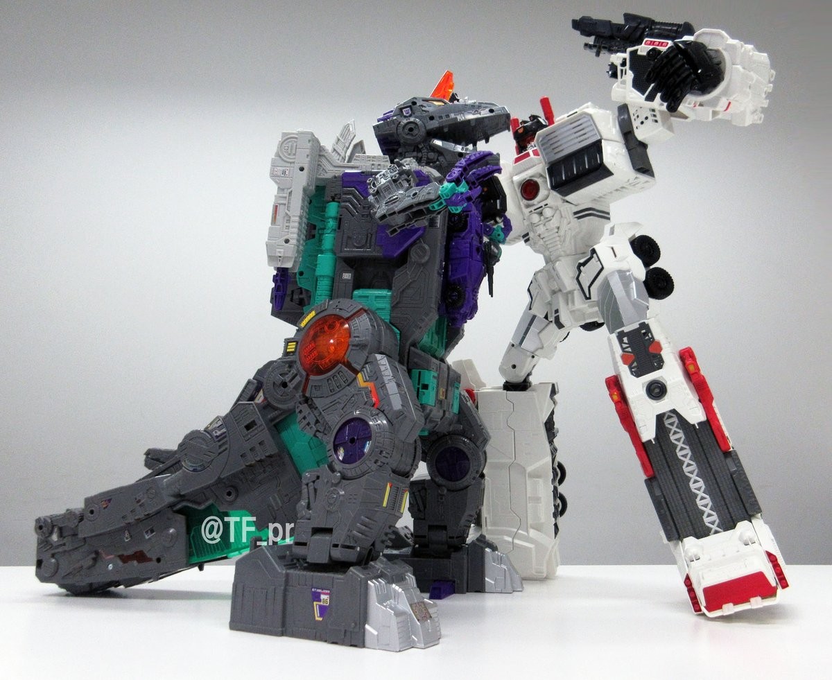 Transformers News: Comparison Image - Takara Tomy Transformers Legends LG43 Trypticon with Metroplex