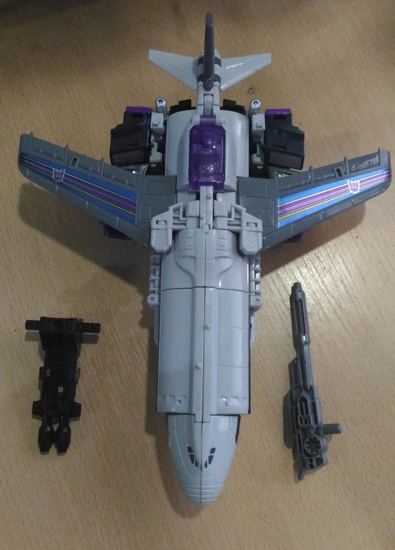 Transformers News: In-Hand Images of Transformers Titans Return Octone, Blitzwing, Titan Master Ramhorn