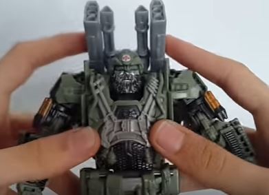 JOUETS - Transformers 5: The Last Knight - Page 8 1494124880-voyager-hound-03