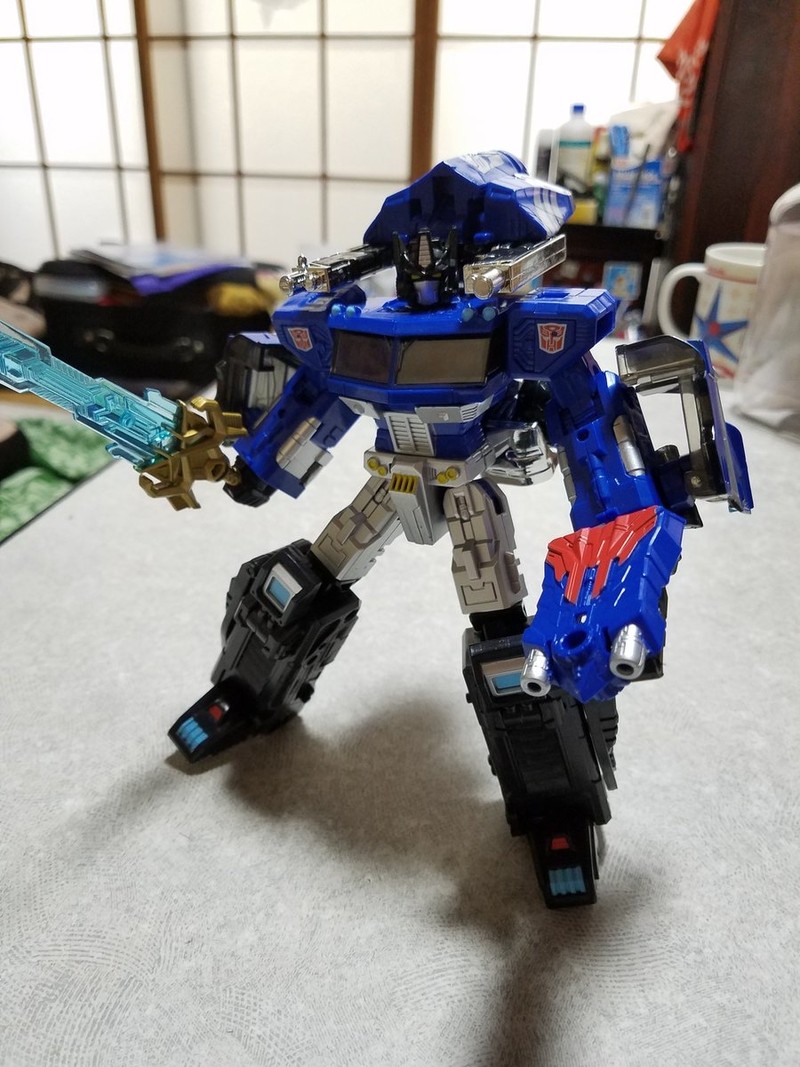 Transformers News: In-Hand Images of Takara Tomy Transformers Legends LG-EX Magna Convoy