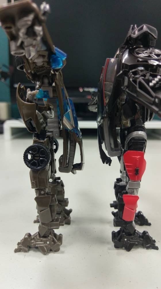 Transformers News: In Hand Images of Last Knight Deluxe Hot Rod with Comparisons to AOE Lockdown