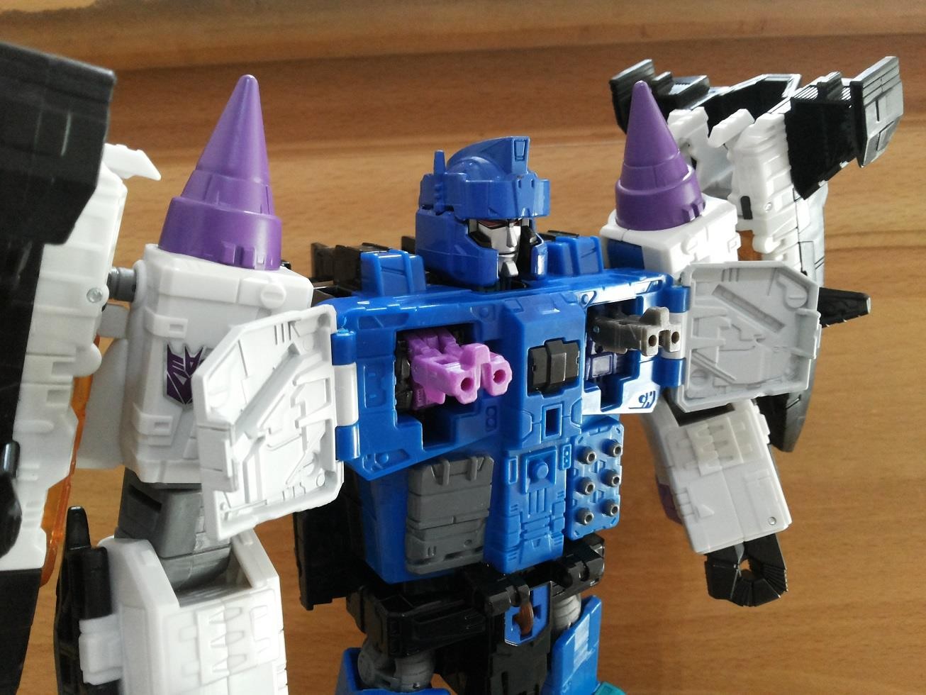 Transformers News: More In-Hand Images of Transformers Titans Return Overlord