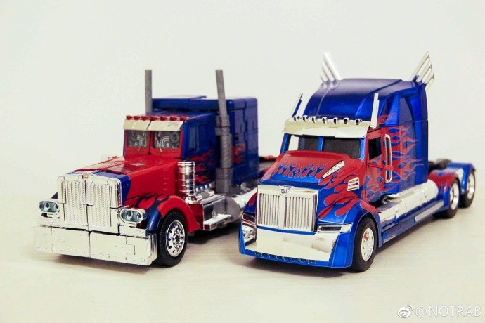 Transformers News: In-Hand Comparisons for Transformers: The Last Knight Jada Diecast Optimus Prime