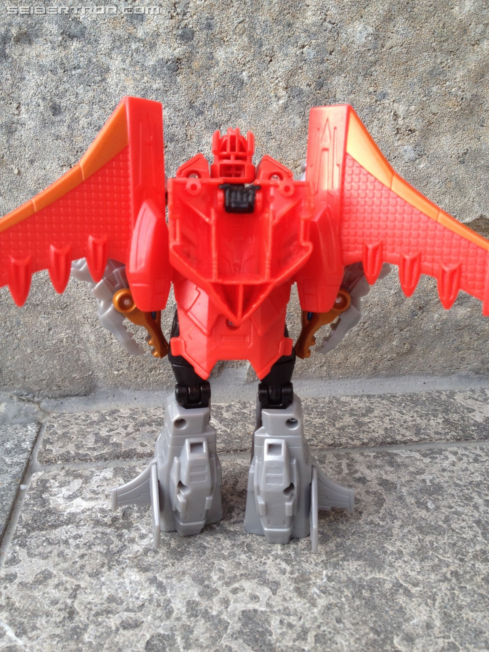 Transformers News: Pictorial Review of Warrior Twinferno from Robots in Disguise