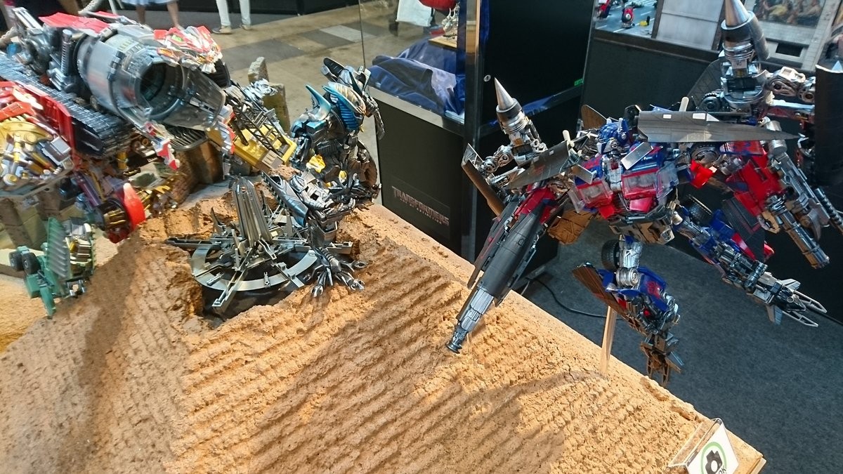 Transformers News: Wonderfest 2017 - Takara Tomy Transformers The Last Knight TLK Display and Diorama
