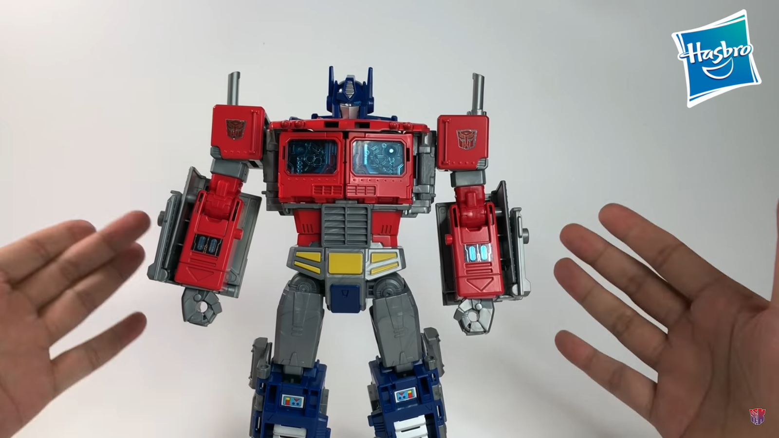 transformers generations primes leader optimus prime