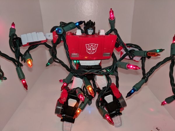 Transformers News: Re: Transformersmas 2017: A 25 Day Holiday Photo Challenge