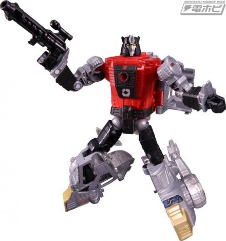 Transformers News: New Images of POTP Moonracer, Sludge, Snarl, Blackwing and More