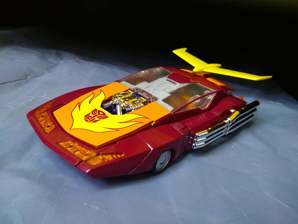 Transformers News: In-Hand Images of Takara Tomy Masterpiece MP-40 Targetmaster Hot Rodimus