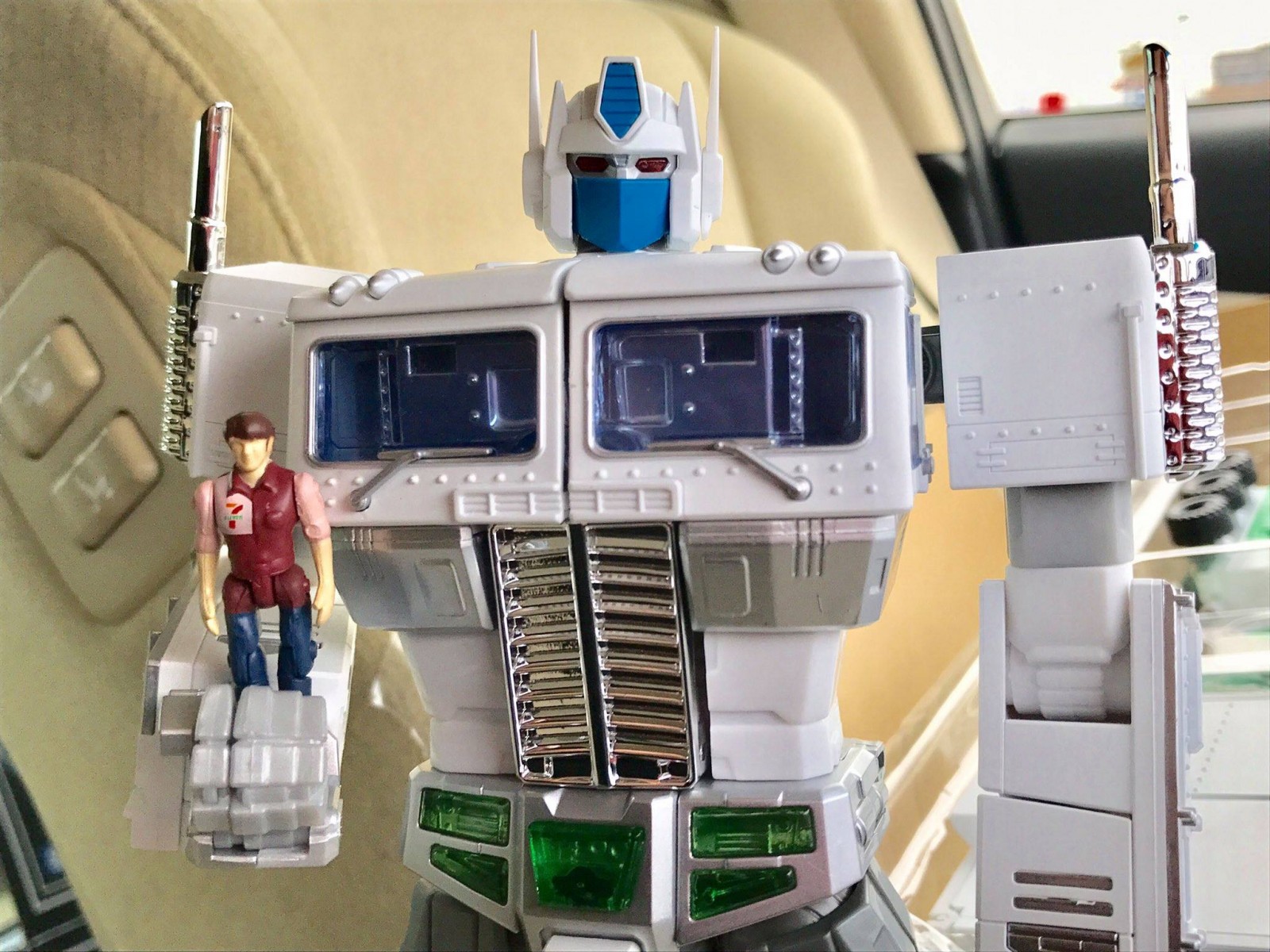 Transformers News: In-Hand Images of Takara Tomy Transformers Masterpiece MP-10 Convoy 7-11 Edition