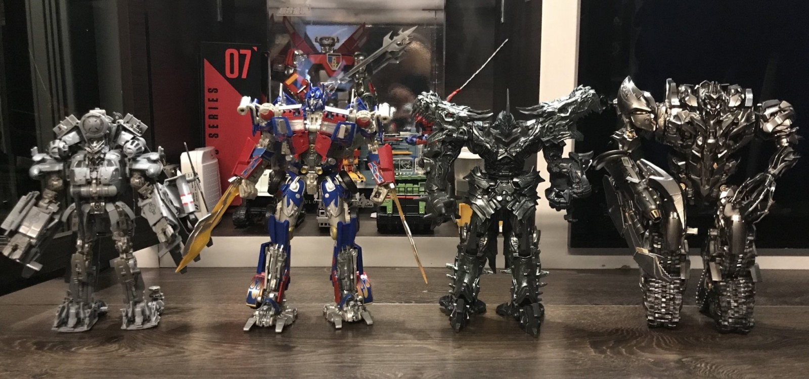 Transformers News: Transformers Studio Series Leaders Grimlock and Blackout Found at US Retail