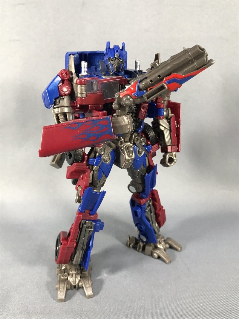 Transformers News: More In Hand Images of Takara Tomy Transformers Quad Barreled Shotgun