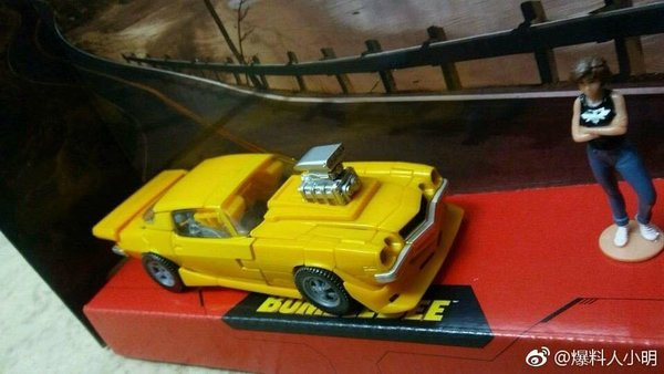 Transformers News: In hand pictures of SS-15 Bumblebee with Charlie and Car Modifications