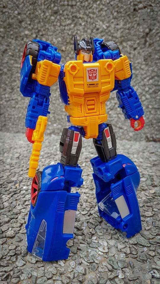 Transformers News: In Hand Images of Prime Wars Punch / Counterpuch with Prima Prime