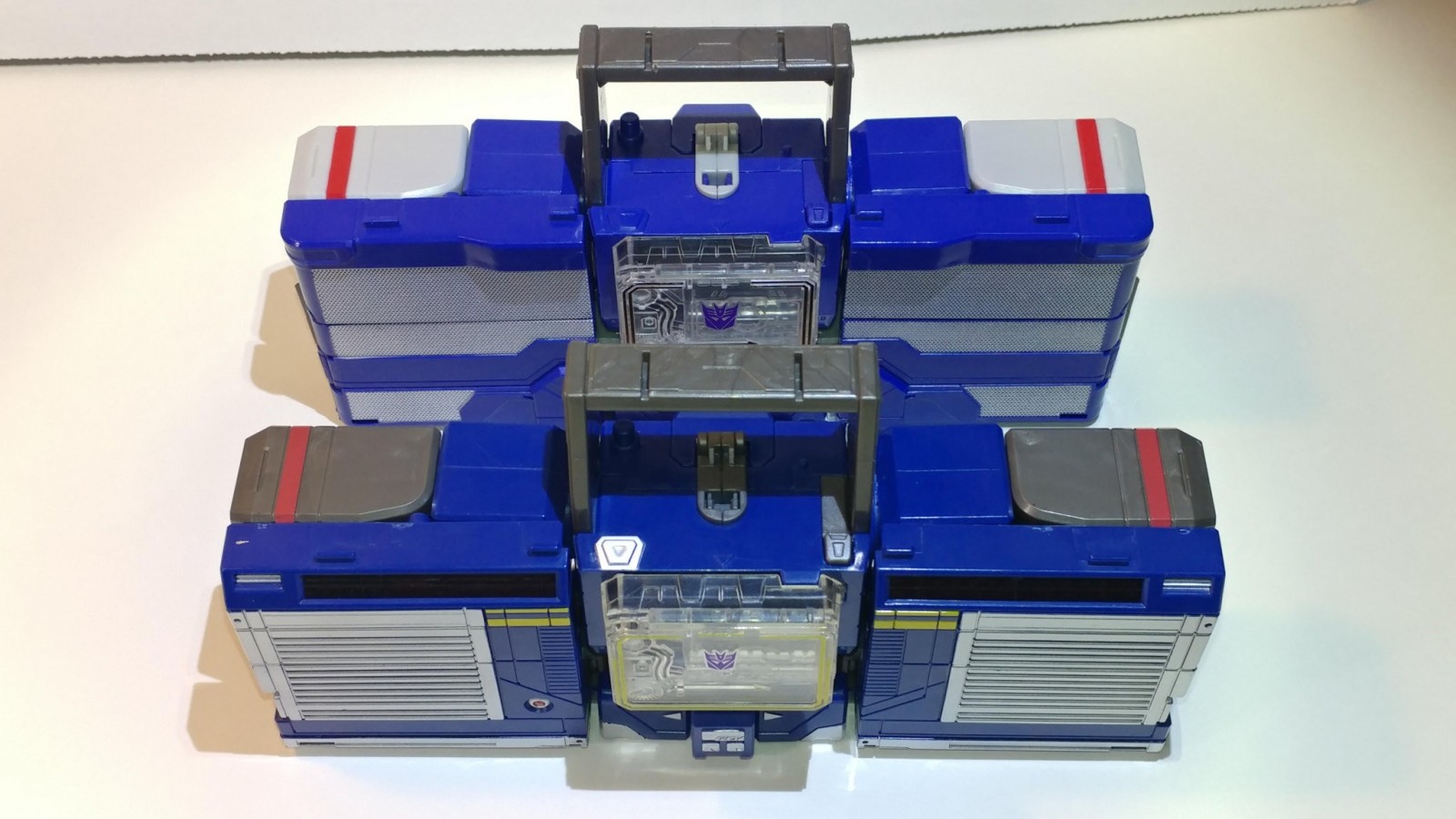 Comparison Images between Transformers Leader Soundwave from