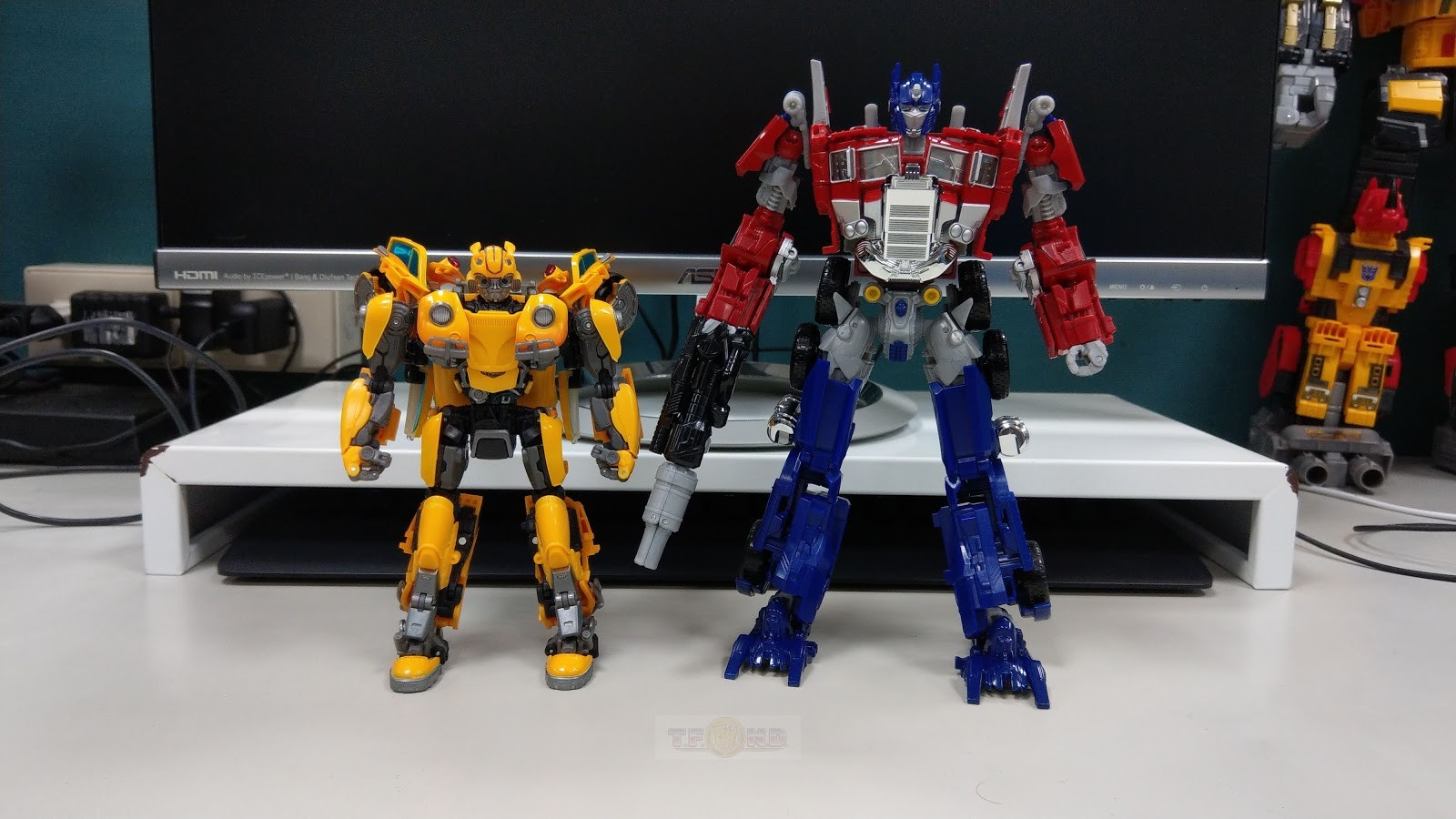 Transformers News: In-Hand Images of Takara Tomy BB-02 Legendary Optimus Prime