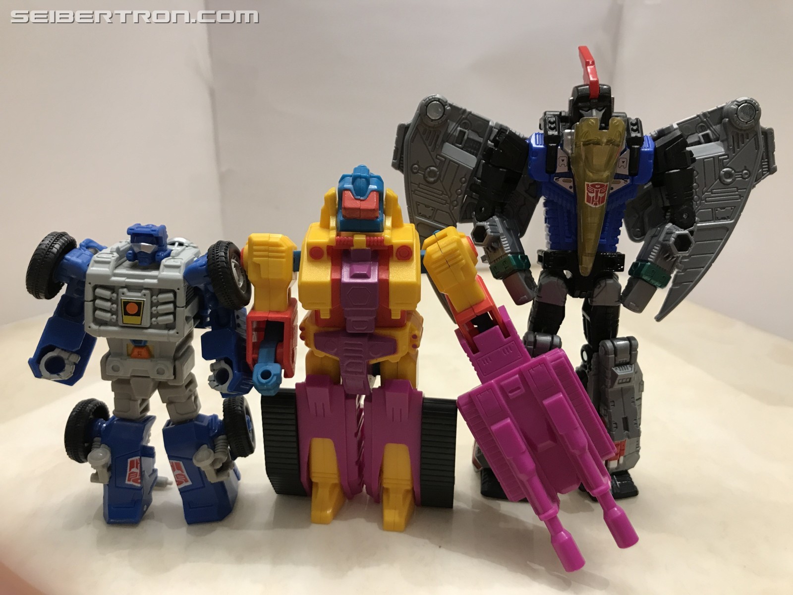 Transformers News: Pictorial Review of G1 Region Exclusive Omega Spreem