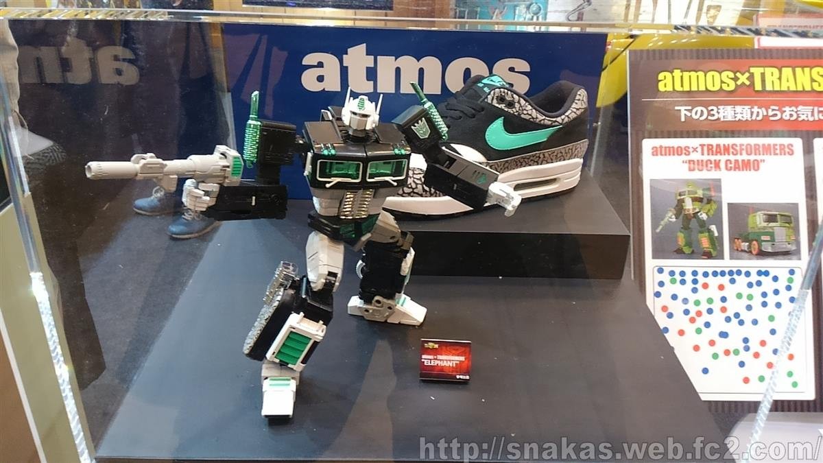 More Images of Masterpiece MP-10 Convoy / Optimus Prime x atmos