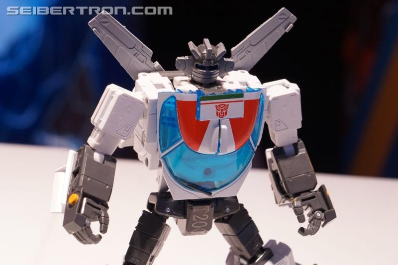 Transformers News: Gallery and Video for Masterpieces at 2019 New York Toy Fair #tfny #hasbrotoyfair