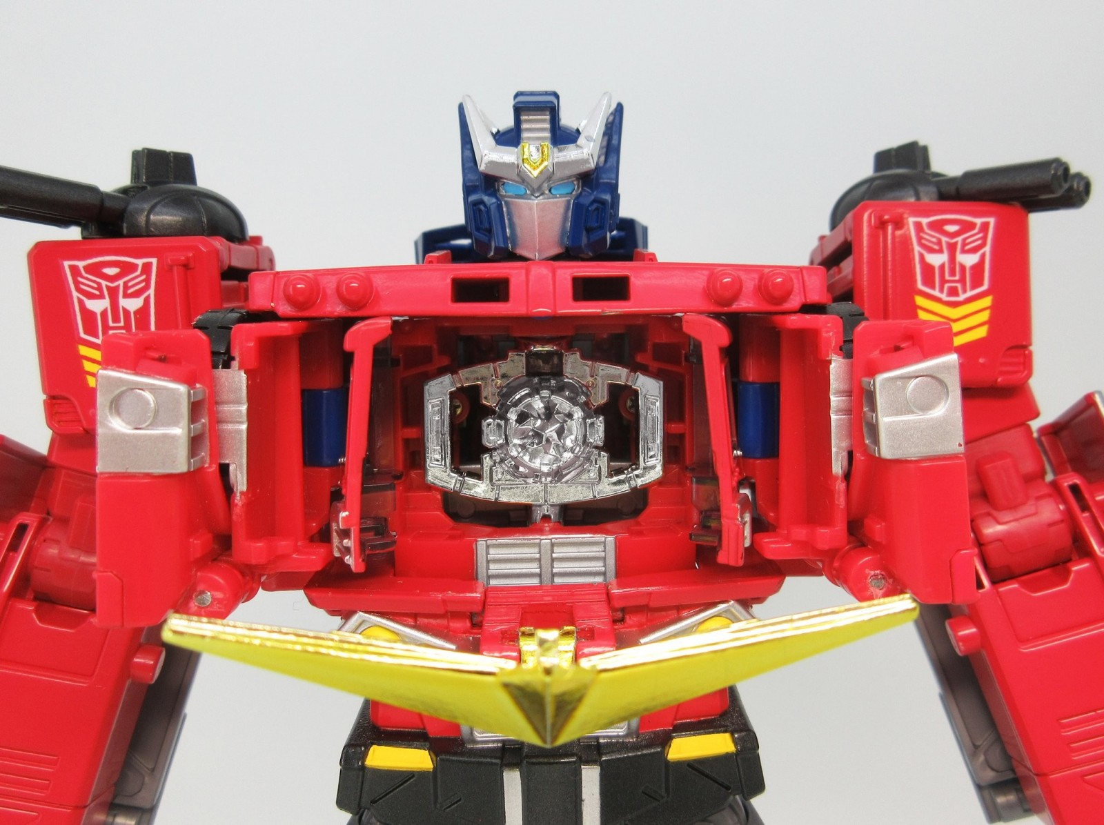 Takara Tomy Transformers GENERATION SELECTS Star Convoy Japan version 