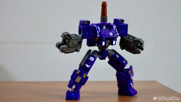 In-hand images of Siege Wave 3 Battle Masters, Micromaster, Deluxes ...