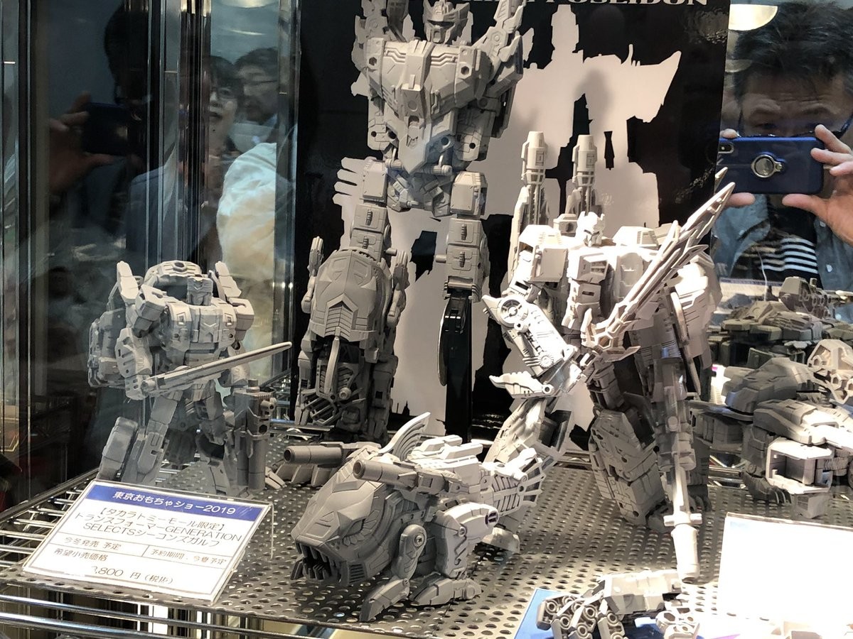 Transformers News: More Pics of 2019 Tokyo Show with Siege Mirage, Impactor and $200+ Price Tag for Piranacon