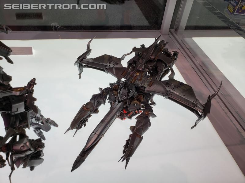 Transformers News: Masterpiece Megatron Selects Lancer Galaxy Man Shockwave and Red Wing Galleries from #SDCC2019