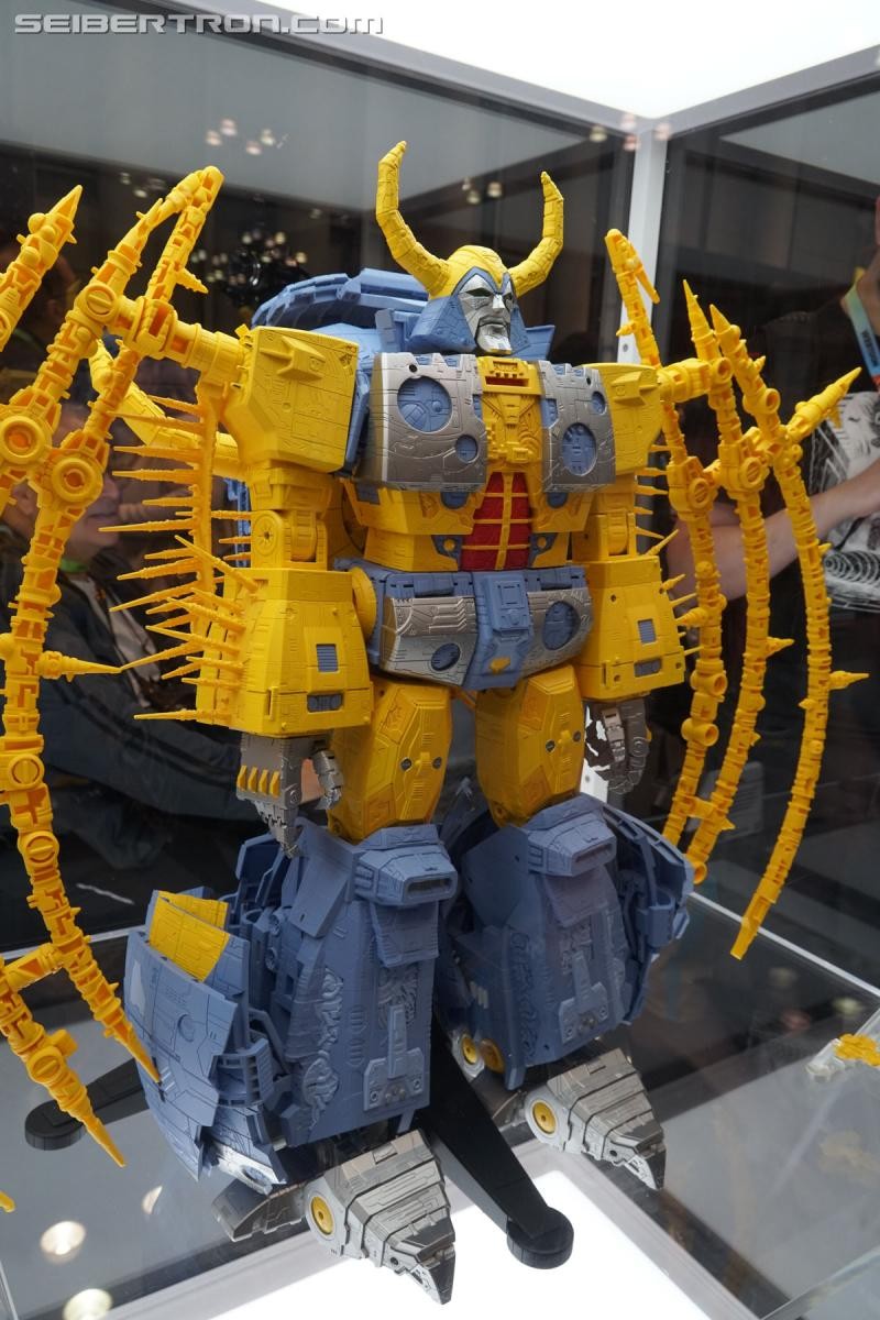 Transformers News: Unicron Gallery from #NYCC2019 Showing Newly Revealed Features Plus Full Offerings Video Preview