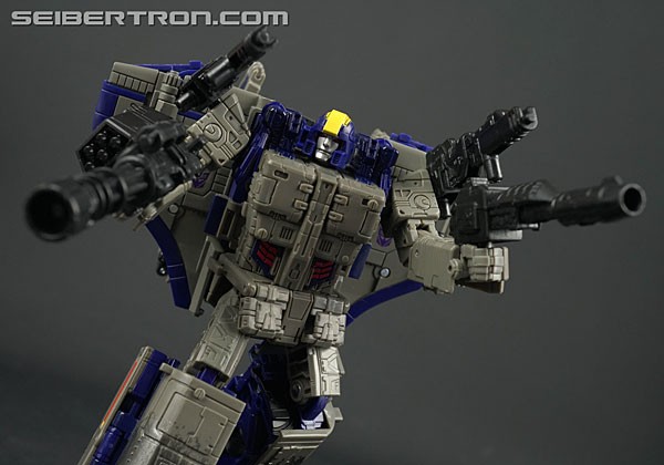 War for cybertron siege 2024 astrotrain