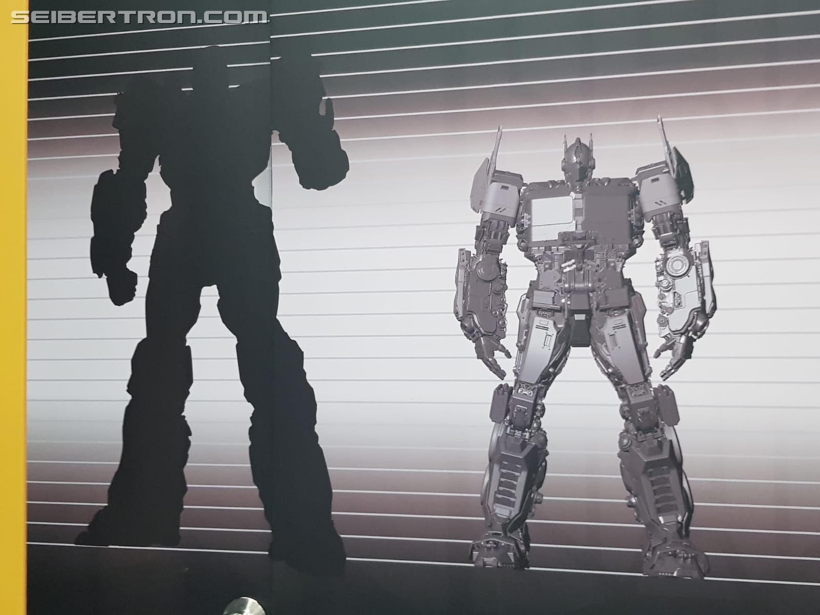 Transformers bumblebee movie clearance megatron